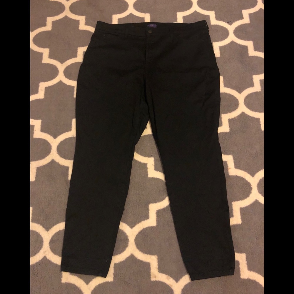 NYDJ plus sized skinny legging; black denim
